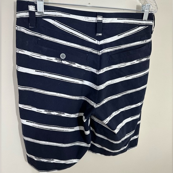 Southern tide sz med men’s shorts in navy and white newer - Picture 9 of 12